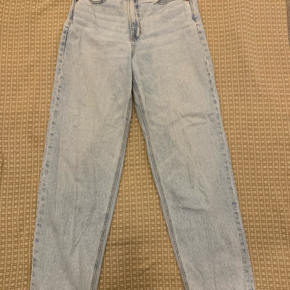 American Eagle Outfitters Light Wash Straight Leg Jeans